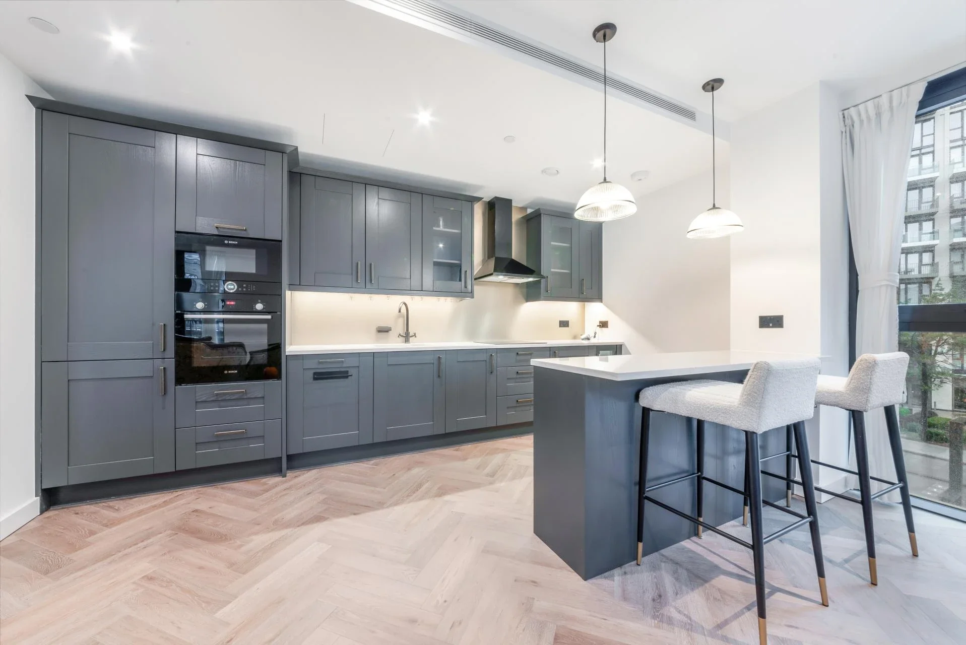 Flat Merino Gardens in Greater London