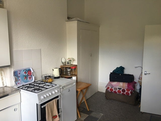 Room Haslemere Road in Greater London