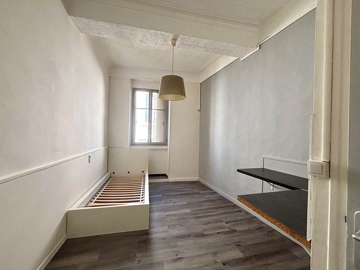 Appartement Rue de la Maison Carrée à Nîmes