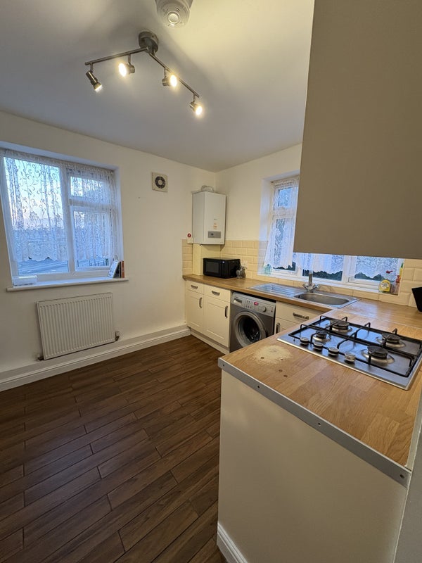 Room Craven Close in Greater London