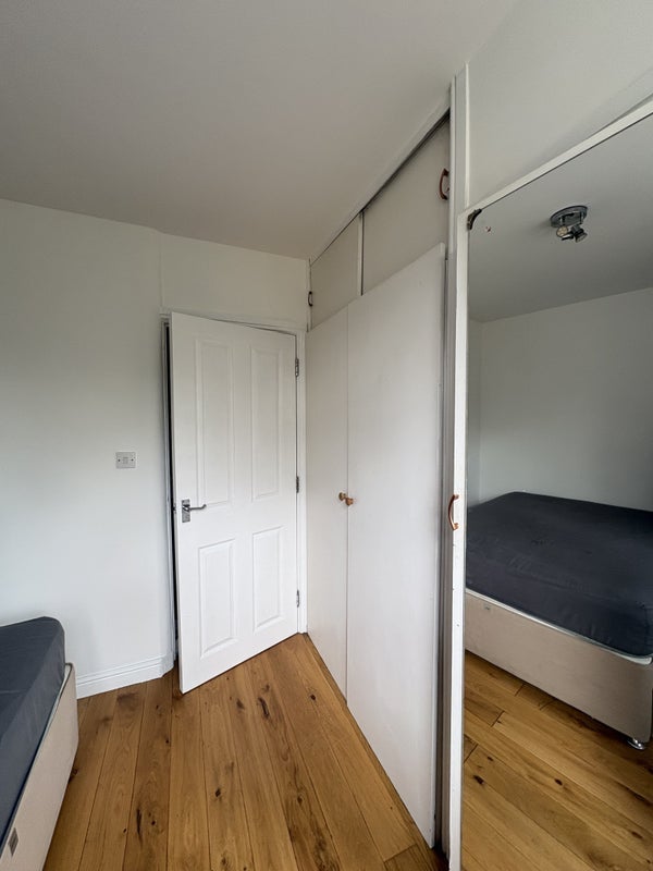 Room Craven Close in Greater London