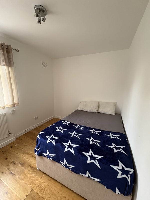 Room Craven Close in Greater London
