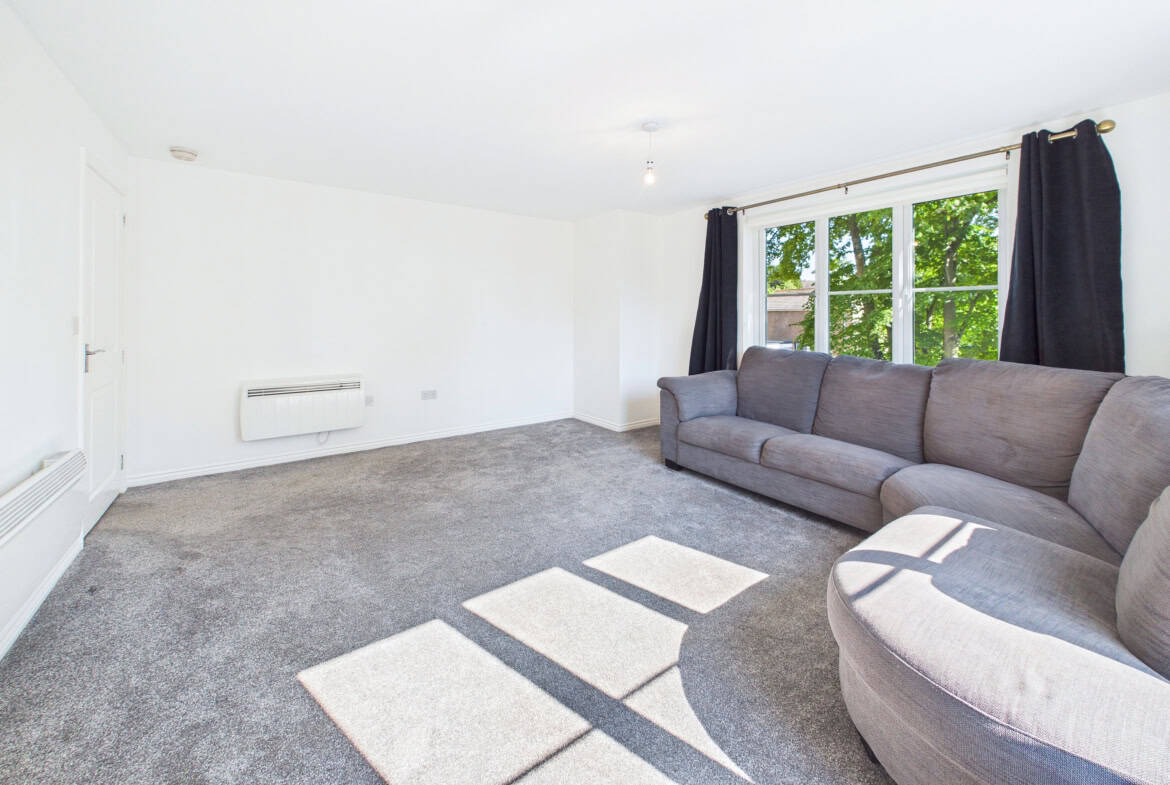 Flat Morag Riva Court in Uddingston
