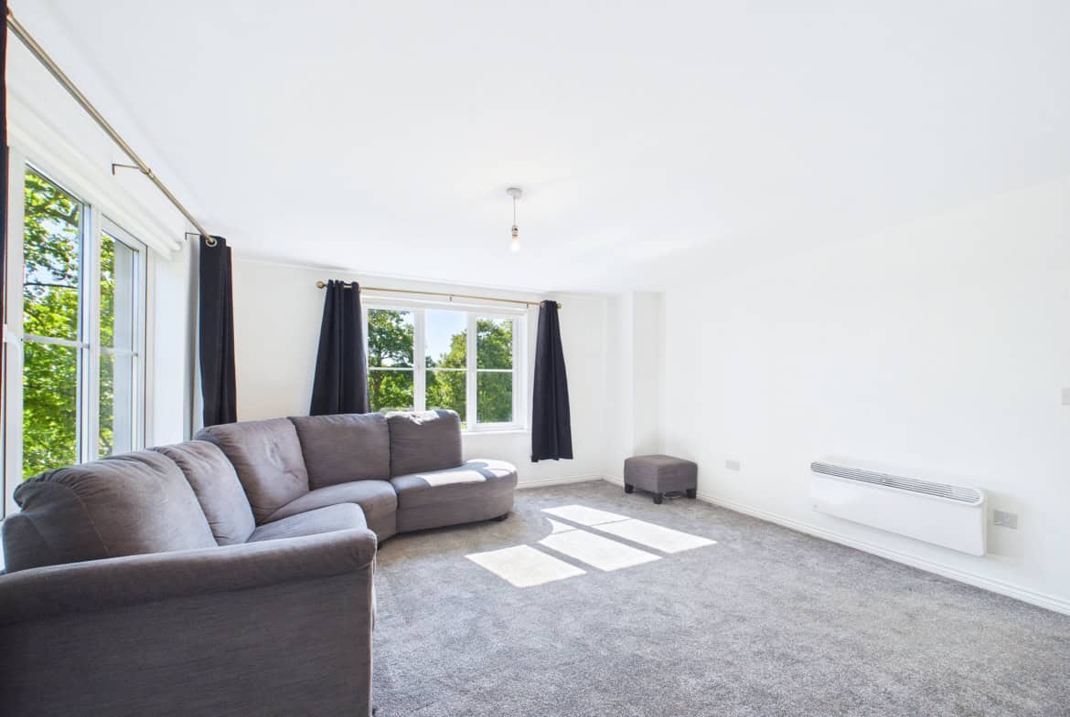 Flat Morag Riva Court in Uddingston