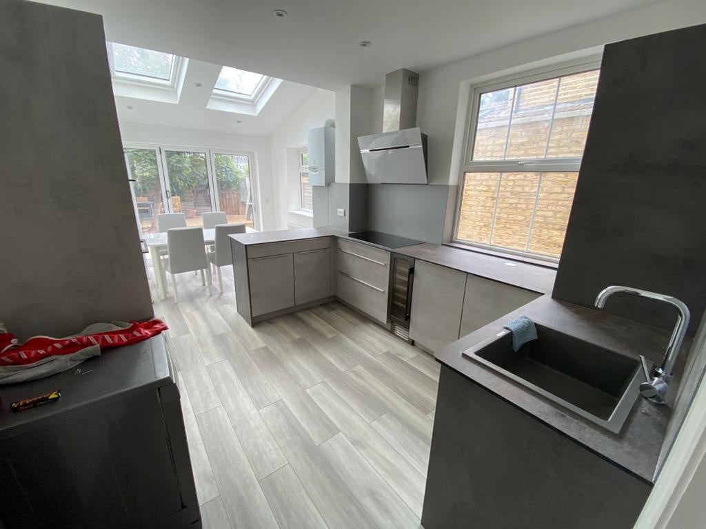 Room Marsala Road in Greater London