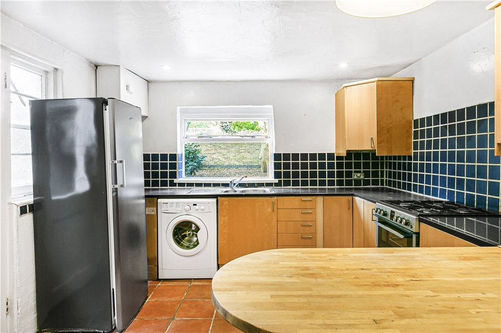 House Hubert Grove in Greater London