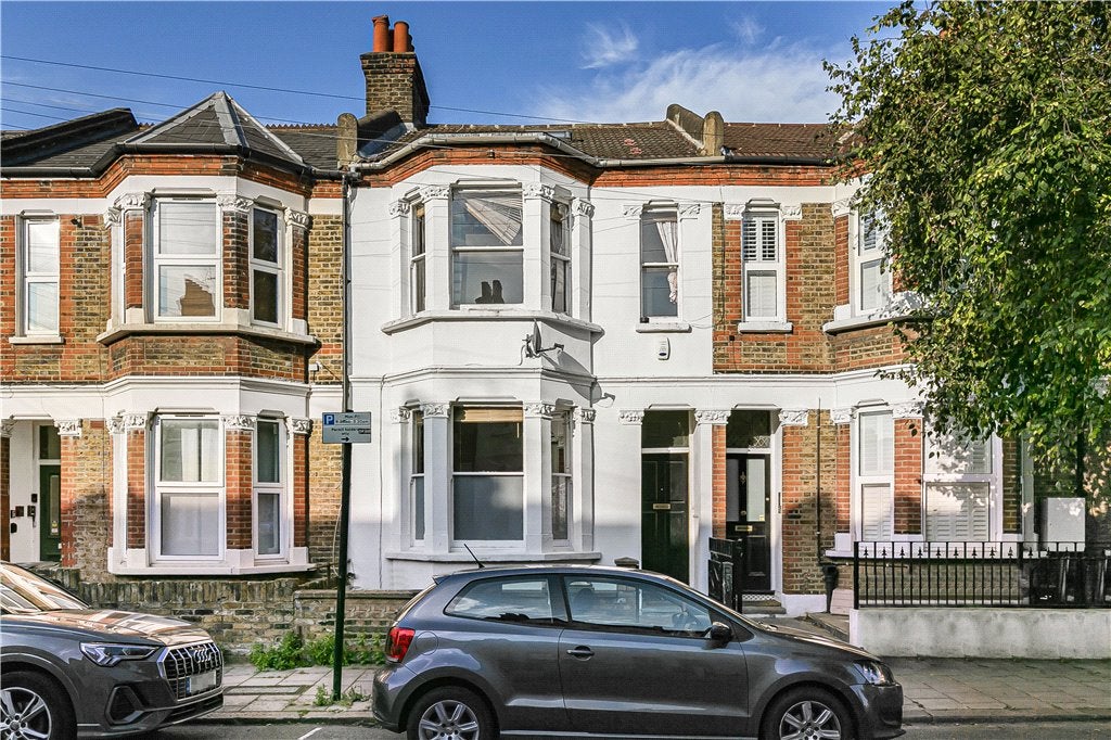 House Hubert Grove in Greater London