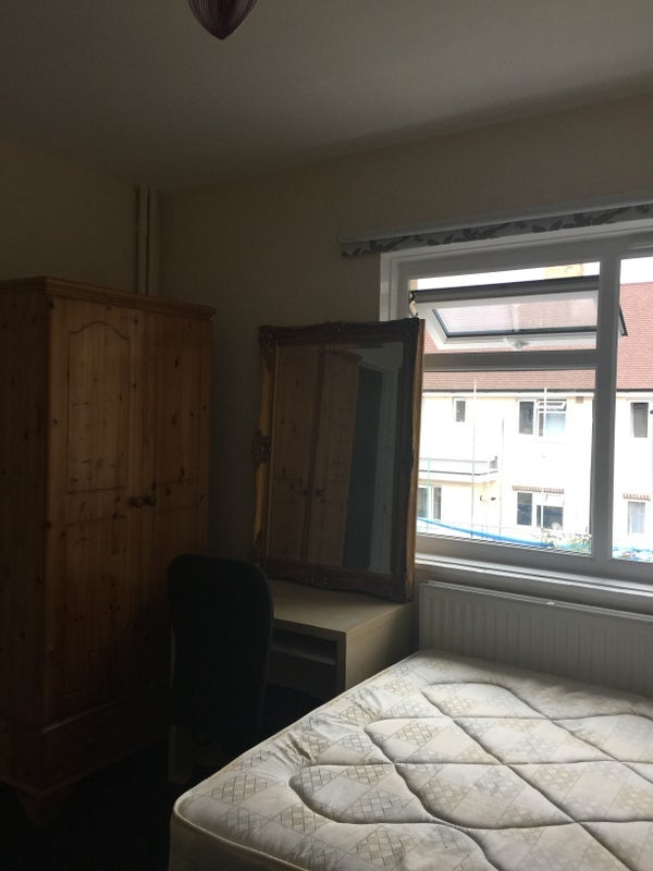 Room Cephas Street in Greater London