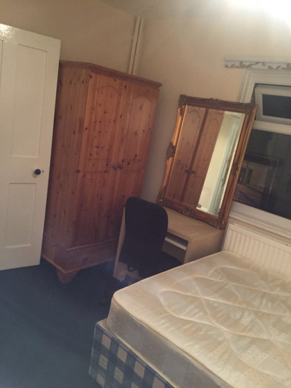 Room Cephas Street in Greater London