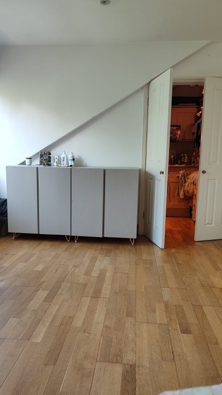 Room Broadway Court in Greater London