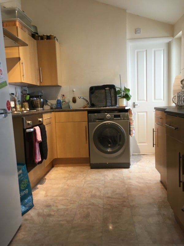 Room Larcom Street in Greater London