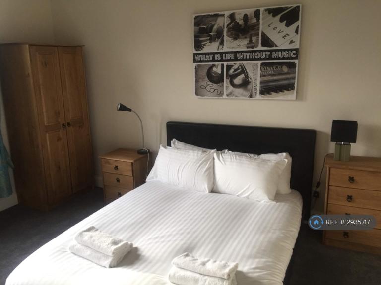 Room St John's Road in City of Edinburgh