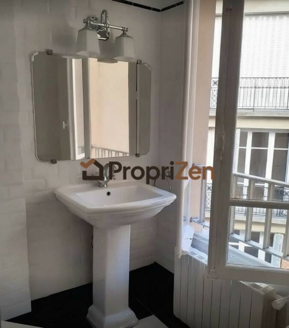 Appartement Rue Augereau à Paris