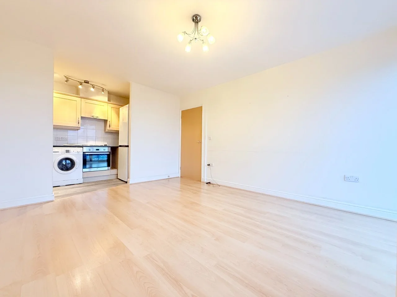 Flat Citygate House in Greater London