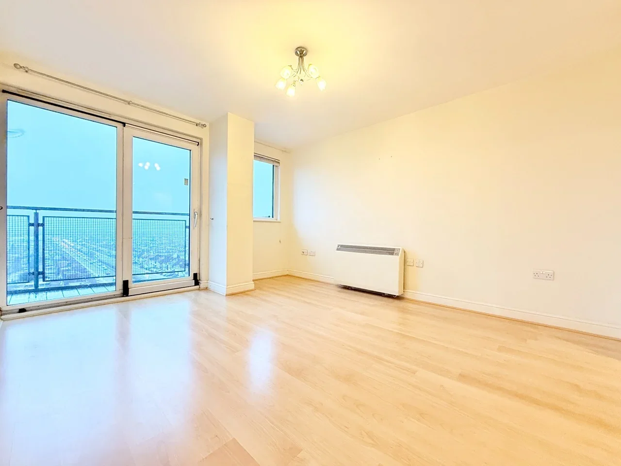 Flat Citygate House in Greater London