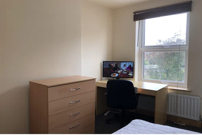 Room Clarkson Drive in Nottingham