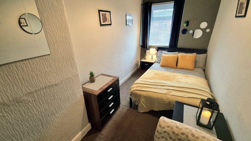 Room Back Curzon Road in Bolton