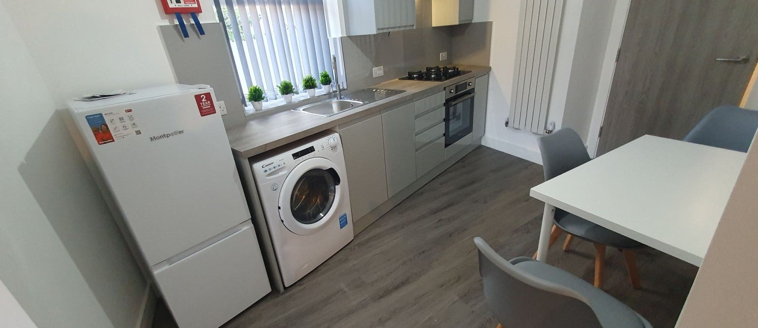 Flat Whitchurch Road in Cardiff