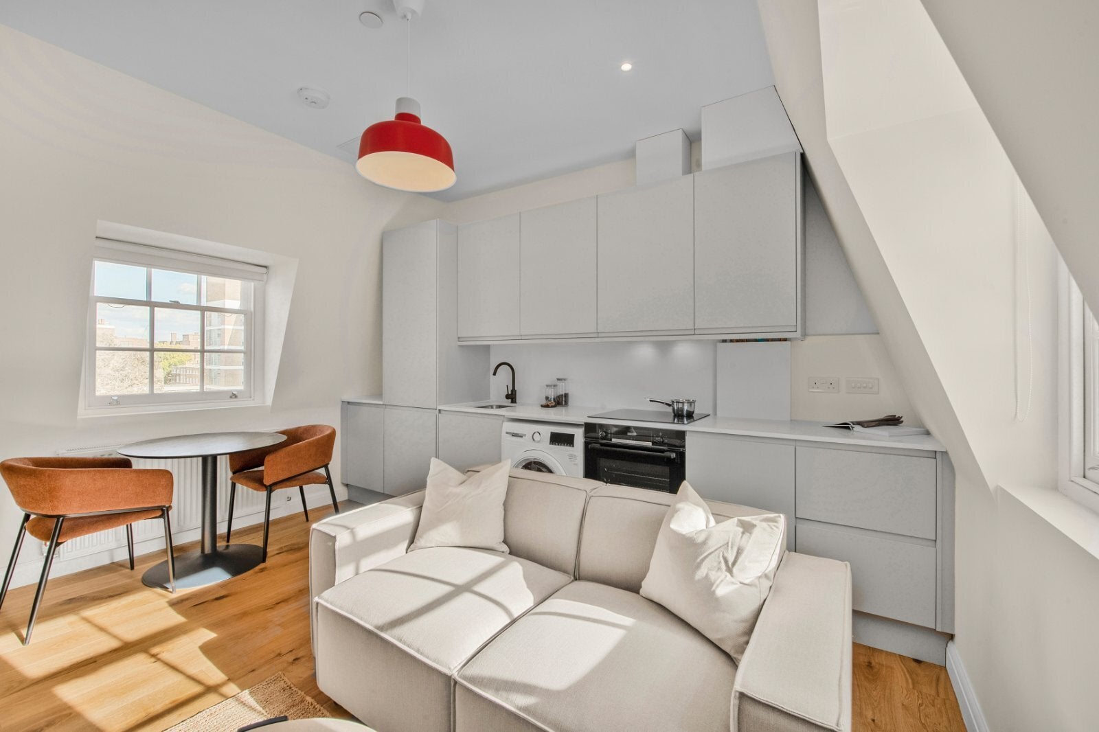 Flat Titchborne Row in City of Westminster