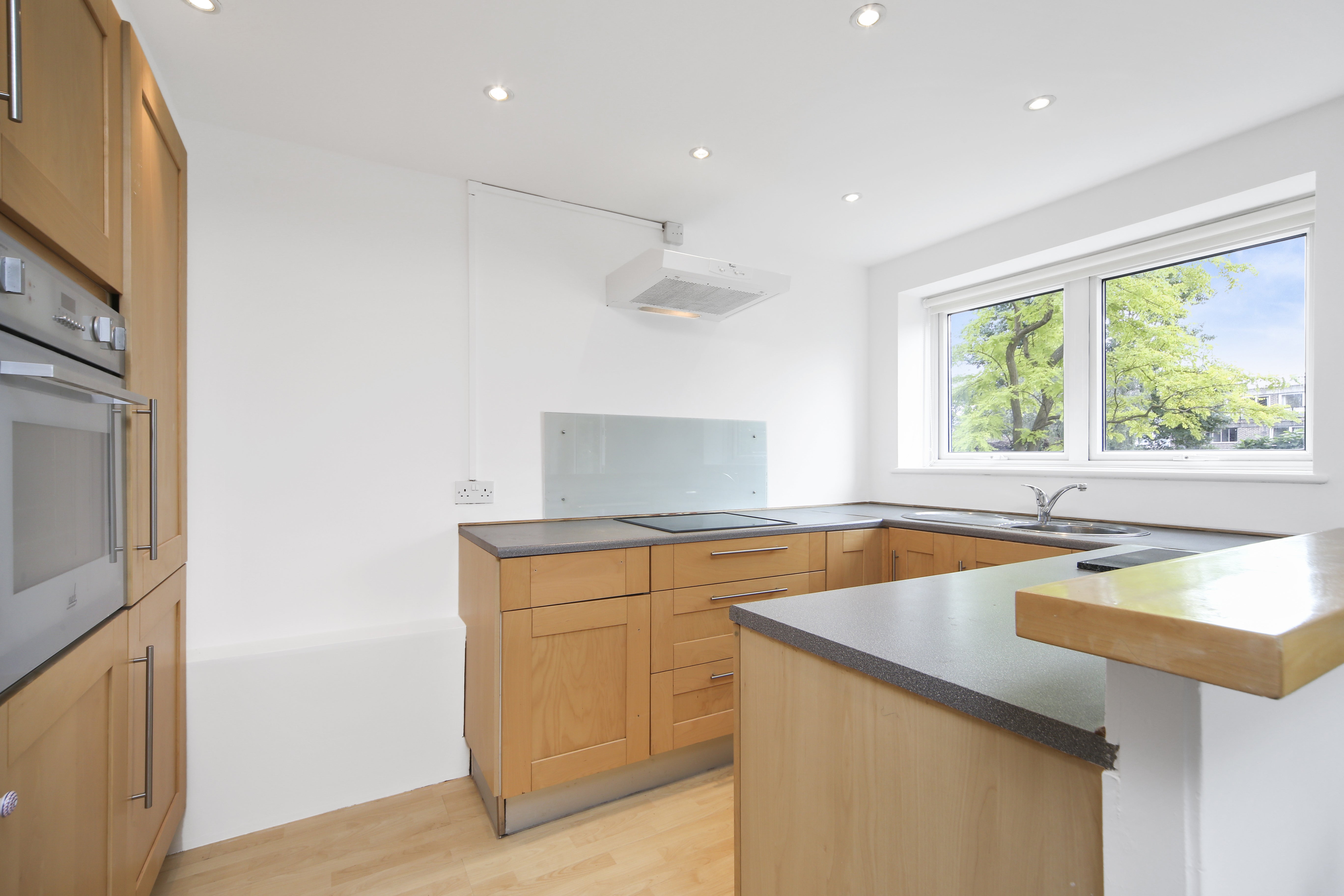 Flat Richmond Hill in Greater London
