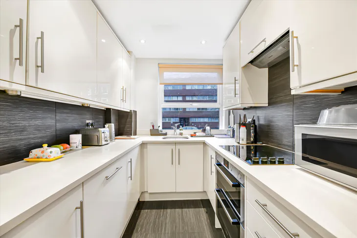 Flat Gloucester Avenue in Greater London