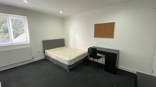 Room Walsgrave Road in Coventry