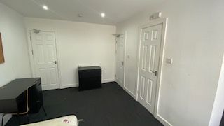 Room Walsgrave Road in Coventry