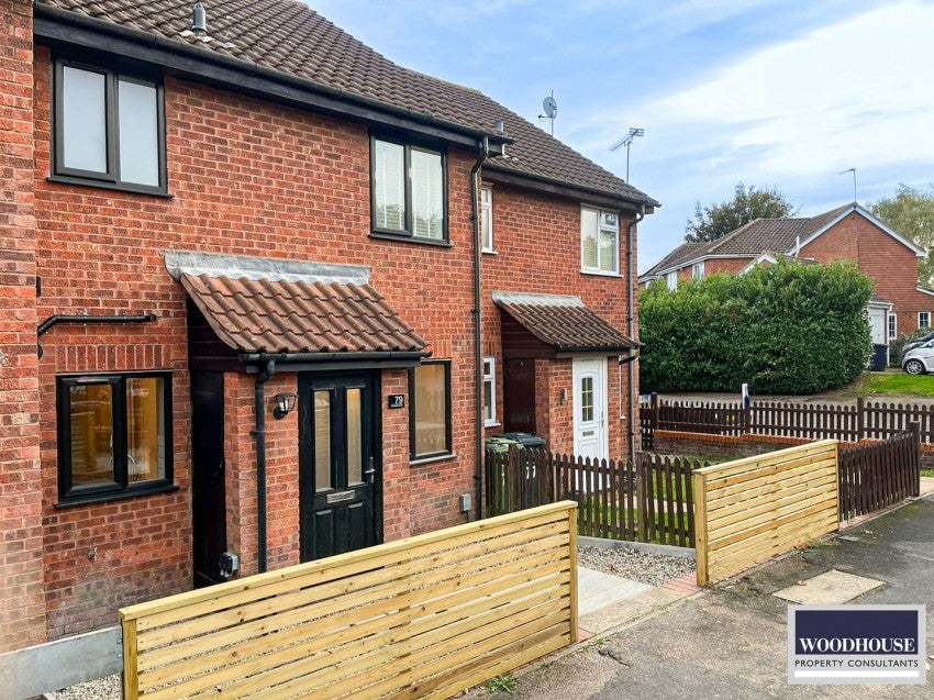 House Broomfield Avenue in Broxbourne