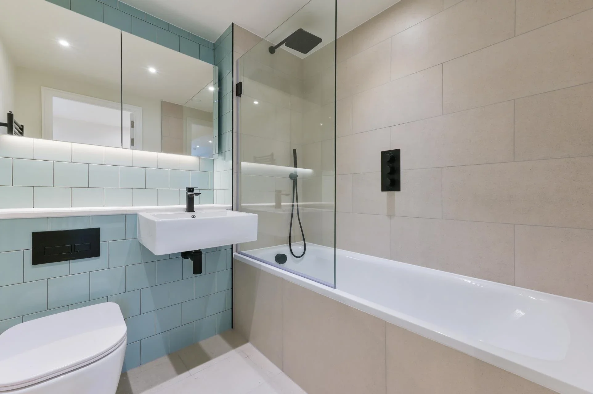 Flat Beechen Grove in Watford