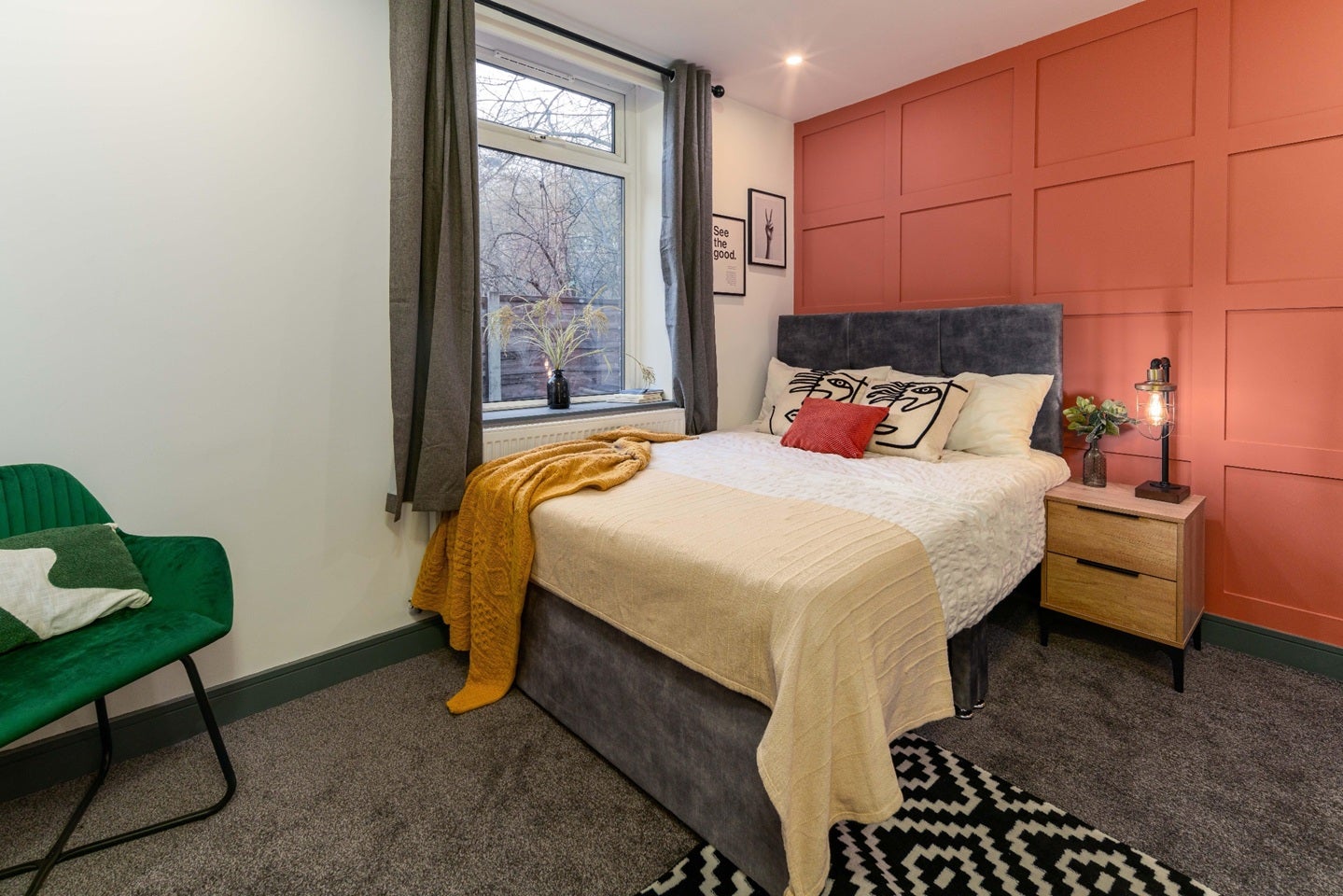Room Ferngrove East in Bury