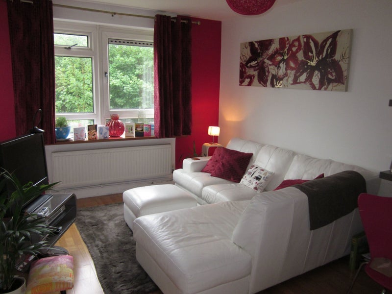 Flat Hydethorpe Road in Greater London