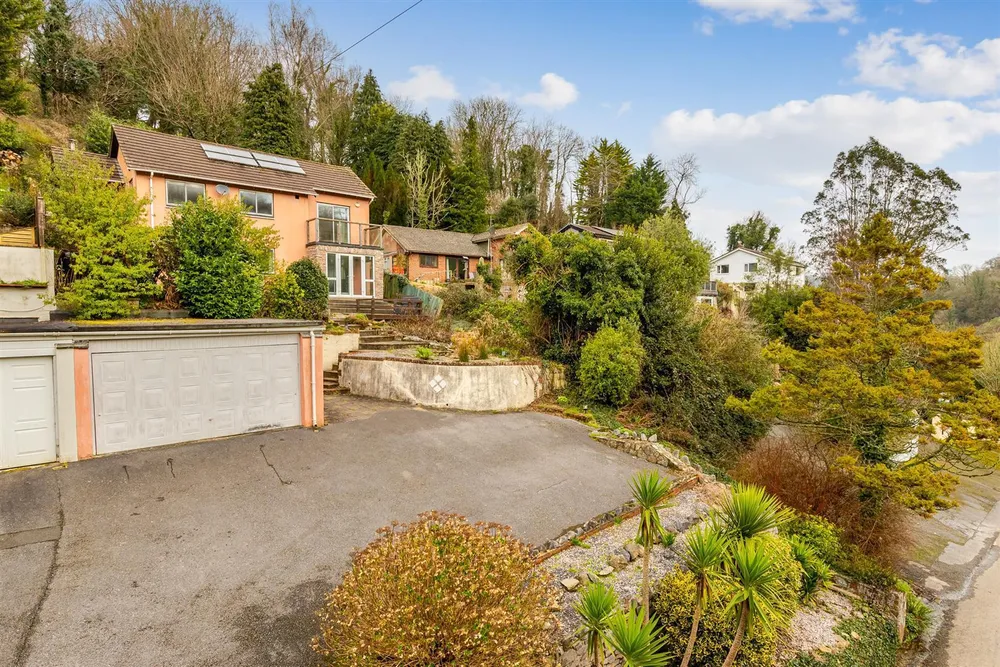 House Weeke Hill in South Hams