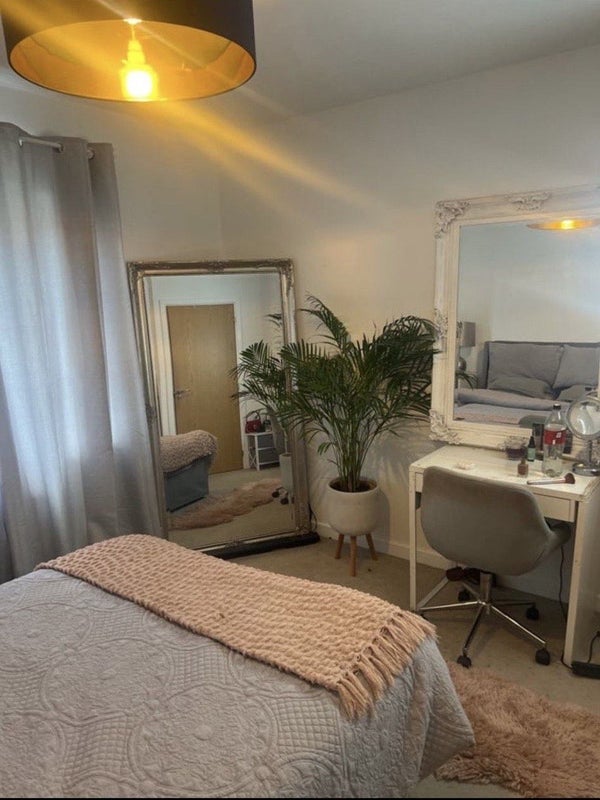 Room Oaktree Gardens in Greater London