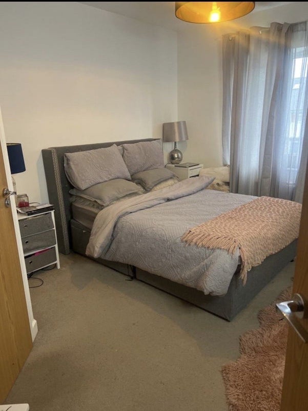 Room Oaktree Gardens in Greater London