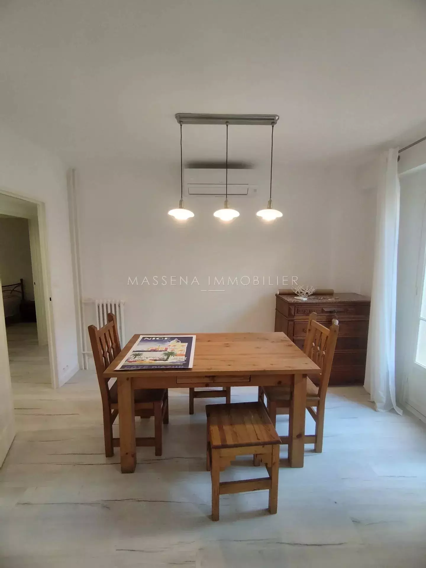 Appartement Escalier P. Suche à Nice