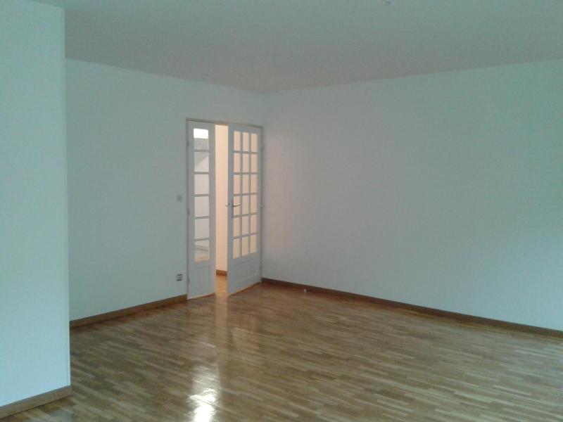 Flat Place de Bologne in Toulouse