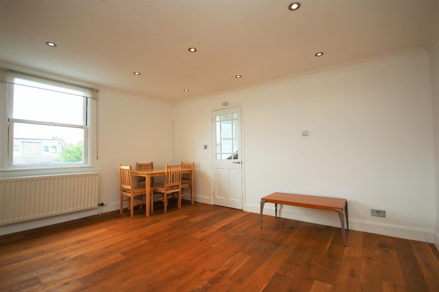 Flat Alexandra Grove in Greater London