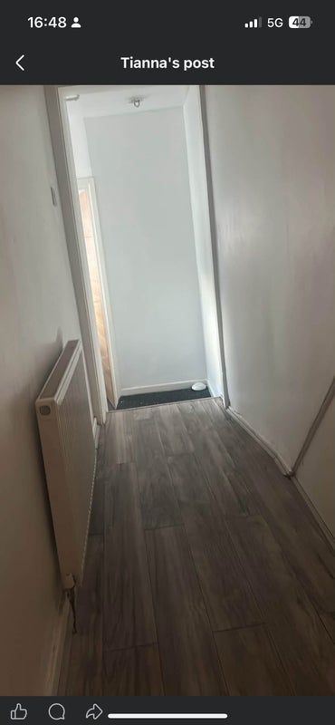 Room Pearson Street in Cardiff