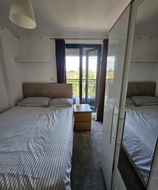 Room Cottage Road in Greater London