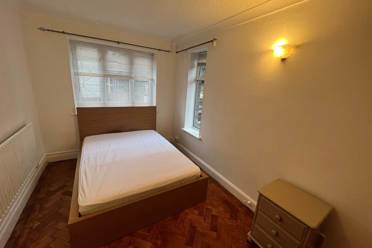 Flat Penhill Road in Cardiff