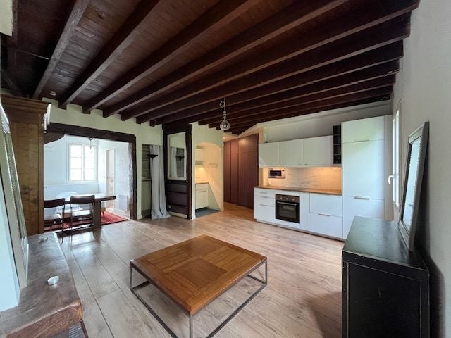 Flat Rue des Huissiers in Neuilly-sur-Seine