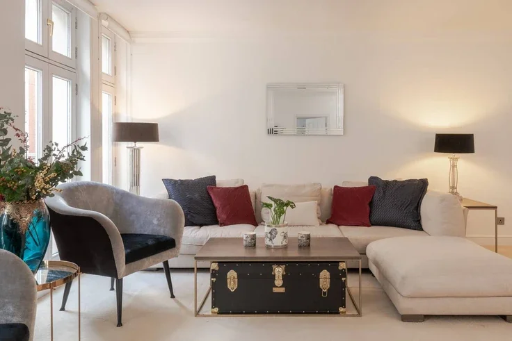 Flat Maddox Street in City of Westminster