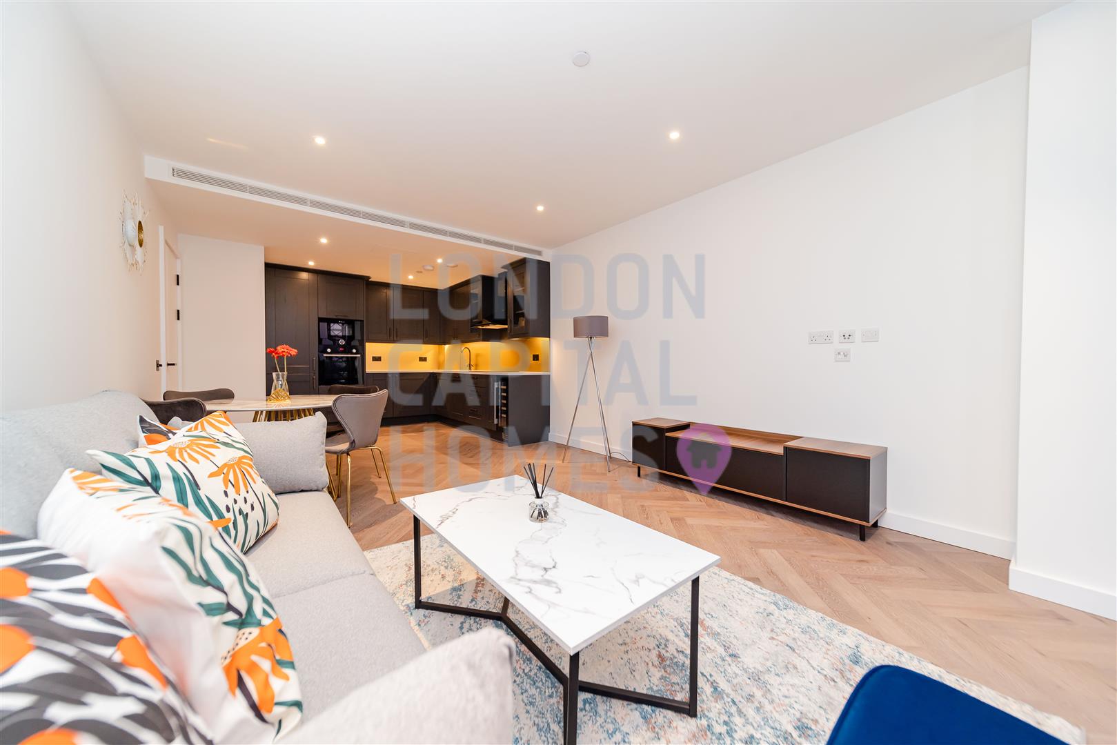 Flat Pennington Quay Walk in Greater London