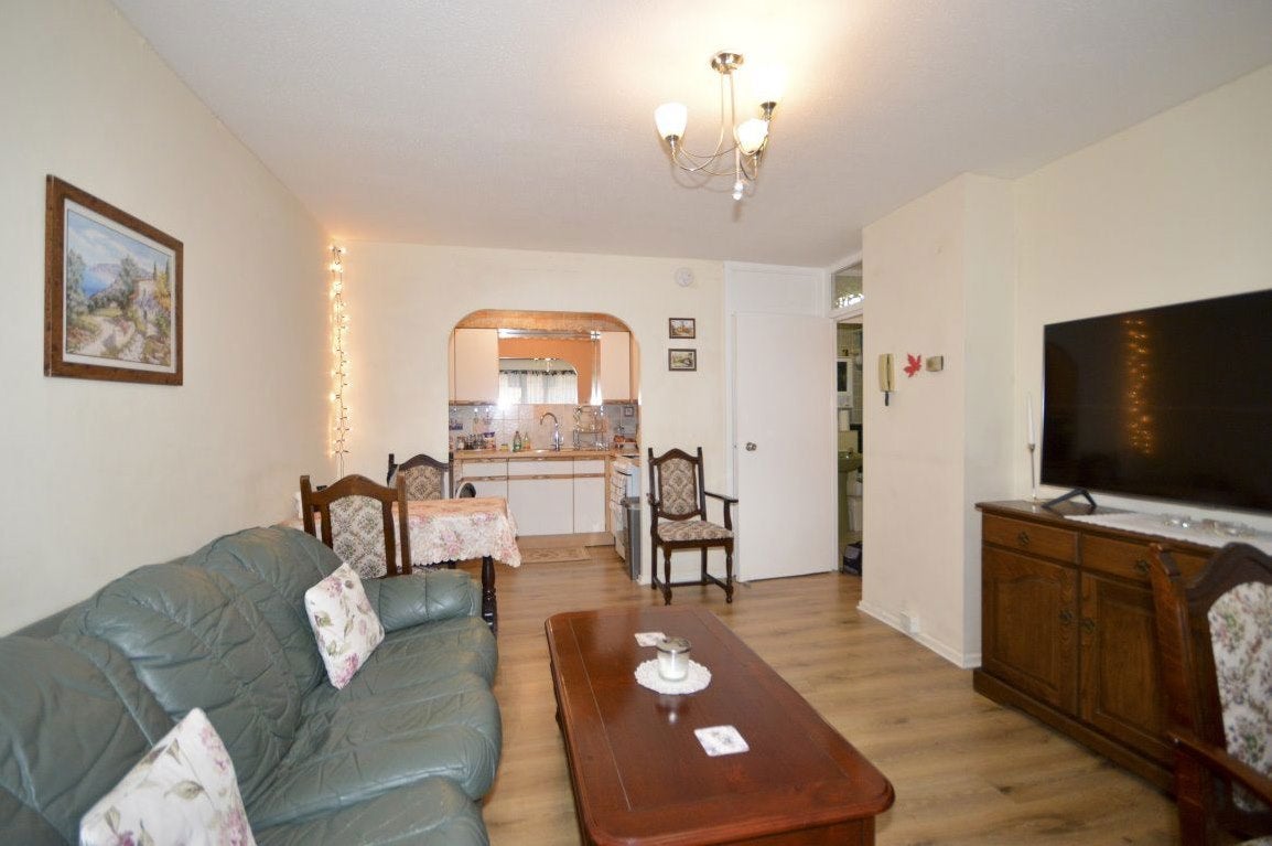 Flat Dellfield in St Albans