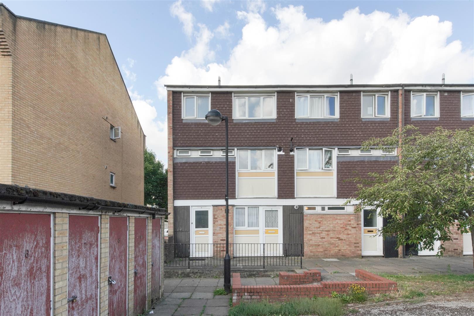 House White Hart Lane in Greater London