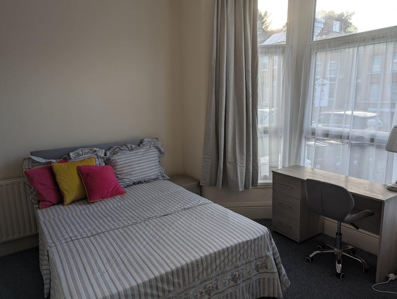 House Valentines Road in Greater London