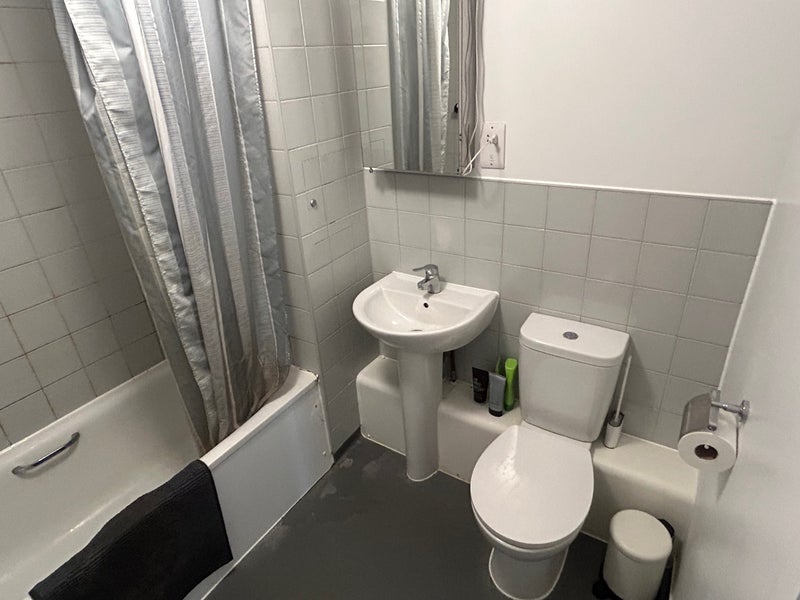 Room Harbord Square in Greater London
