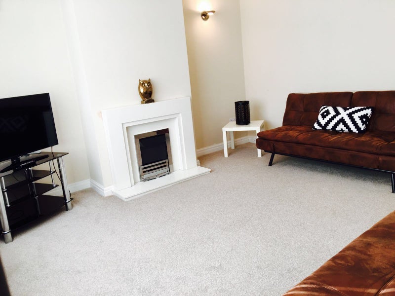 Room Stratford Drive in Preston