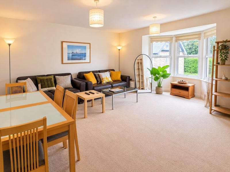 Room Carisbrooke Road in Leeds