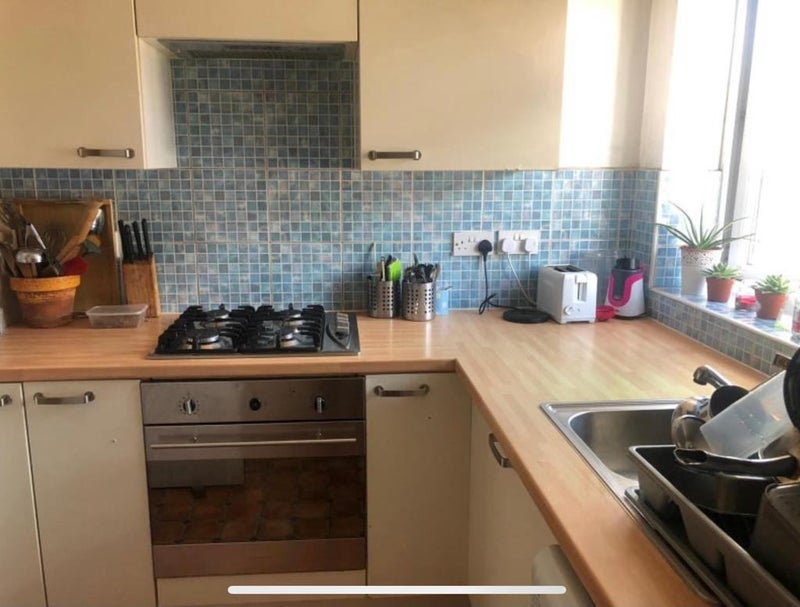 Room Seven Sisters Road in Greater London
